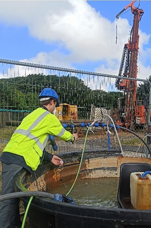 Samuele Frigo at fluid sampling during the filed campaign for the Master’s thesis in Cornwall, UK 