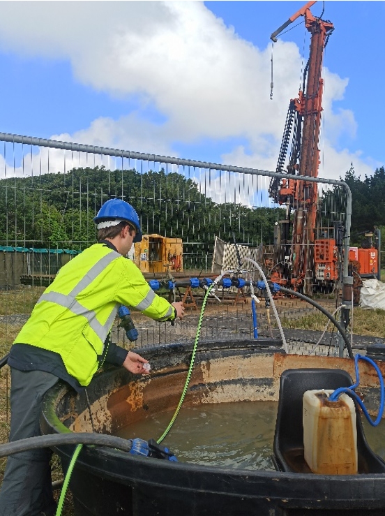 Samuele Frigo at fluid sampling during the filed campaign for the Master’s thesis in Cornwall, UK 